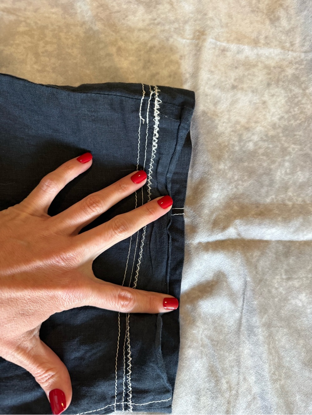 Johnny Was Pete & Greta Cargo Pants with Contrast Stitching 100% linen - Picture 8 of 9